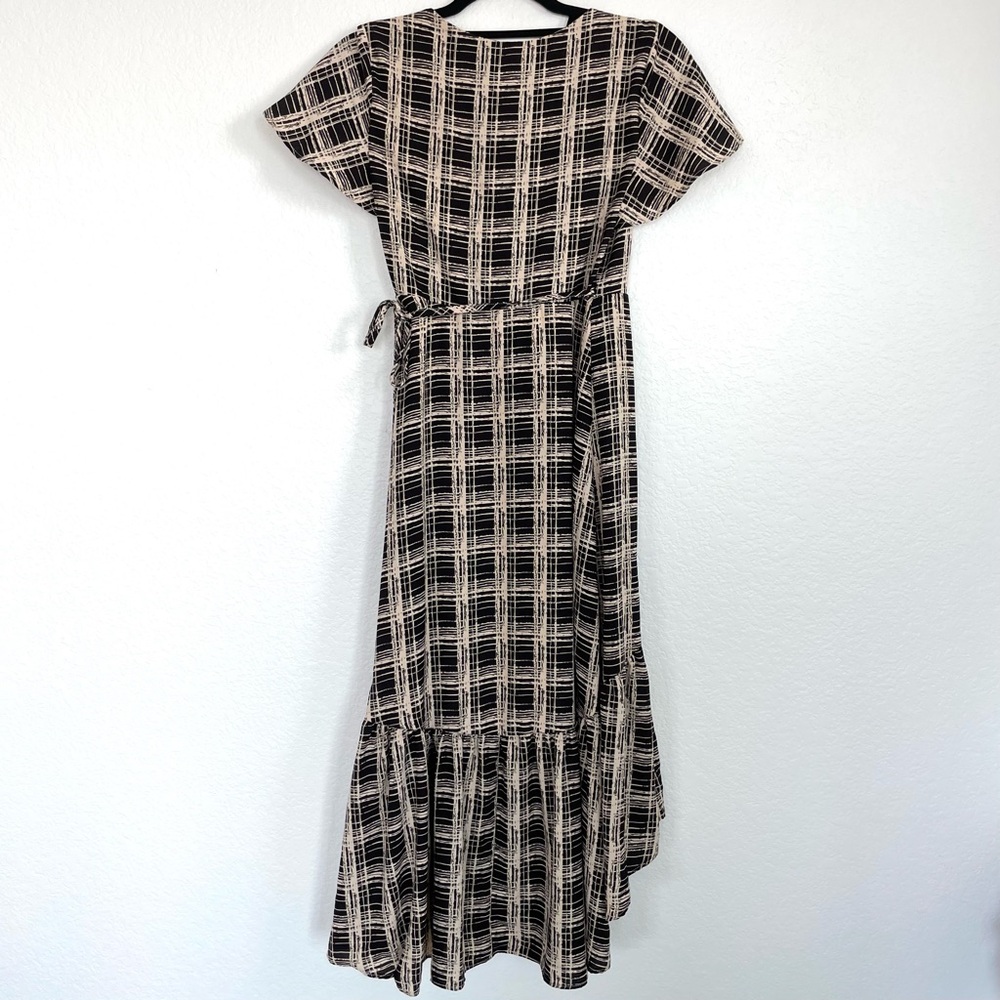 URBAN OUTFITTERS • Black and Cream Plaid Print Wrap Midi Dress • Small